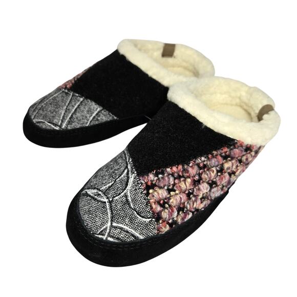 Acorn Women's Patchwork Meadow Moccasin Slipper Size 5-6 NWT Mule - Picture 1 of 5